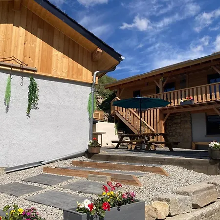 Melba Le Clos Des Ours * Matemale